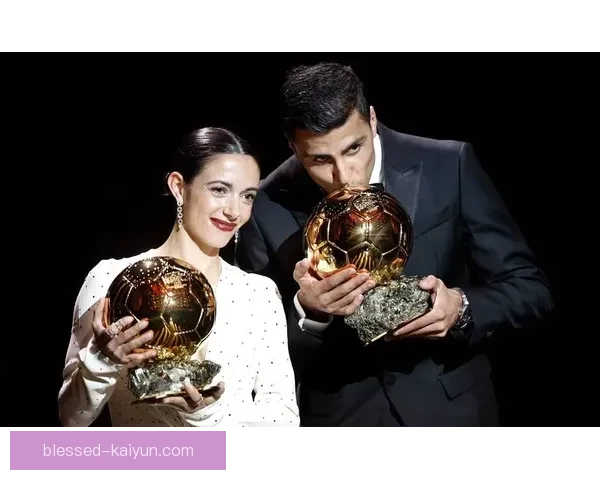 罗德里持续保持高水平状态，展现出稳定的表现和强大的中场竞争力。